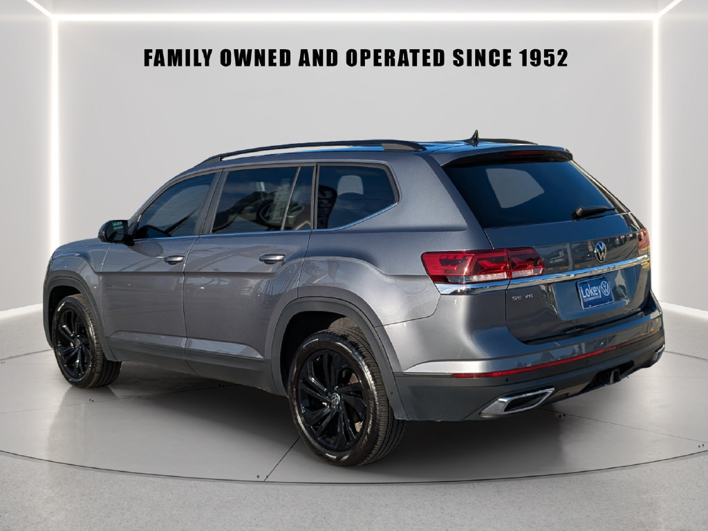Certified 2023 Volkswagen Atlas SE w/ Panoramic Sunroof Package FWD image 4