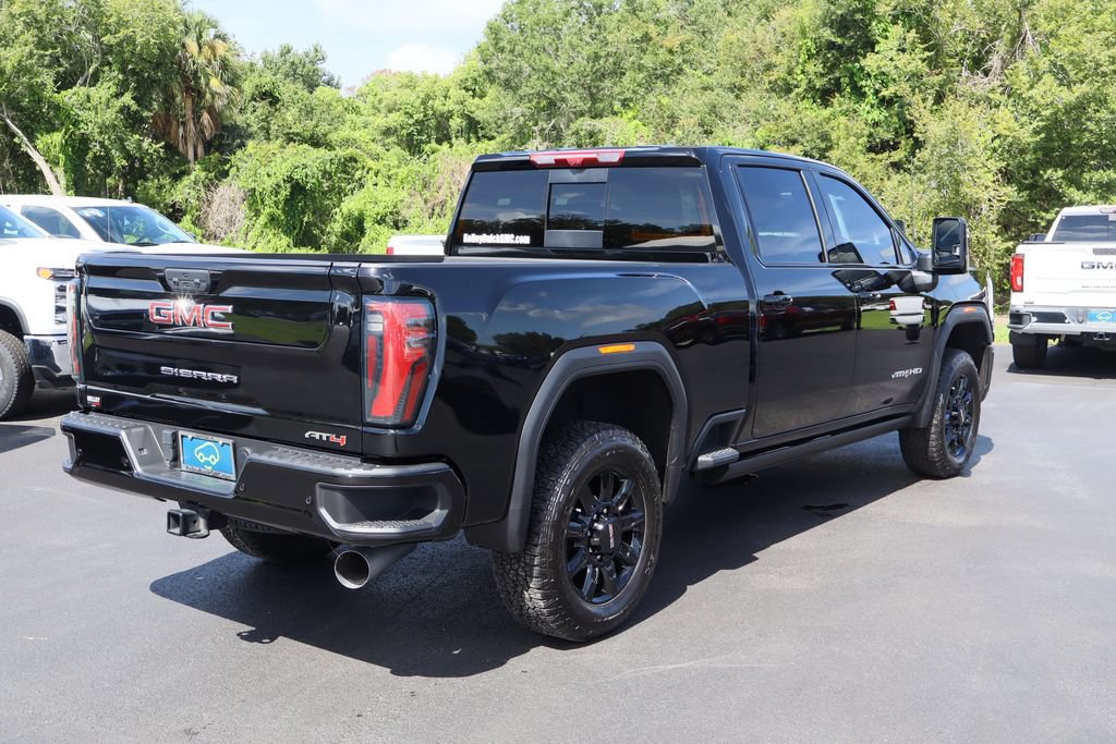 Certified 2025 GMC Sierra 2500 AT4 w/ AT4 Premium Plus Package AWD/4WD image 9