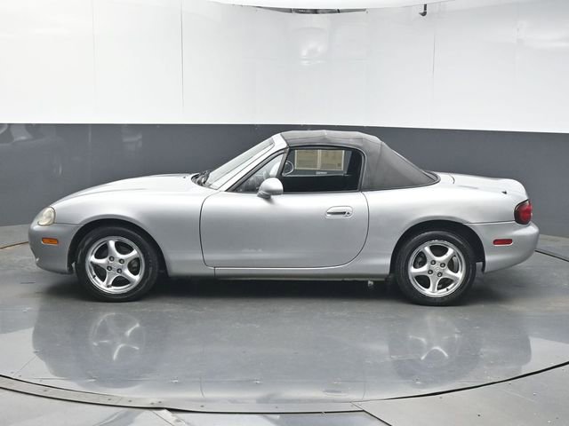 Used 2002 MAZDA MX-5 Miata image 5