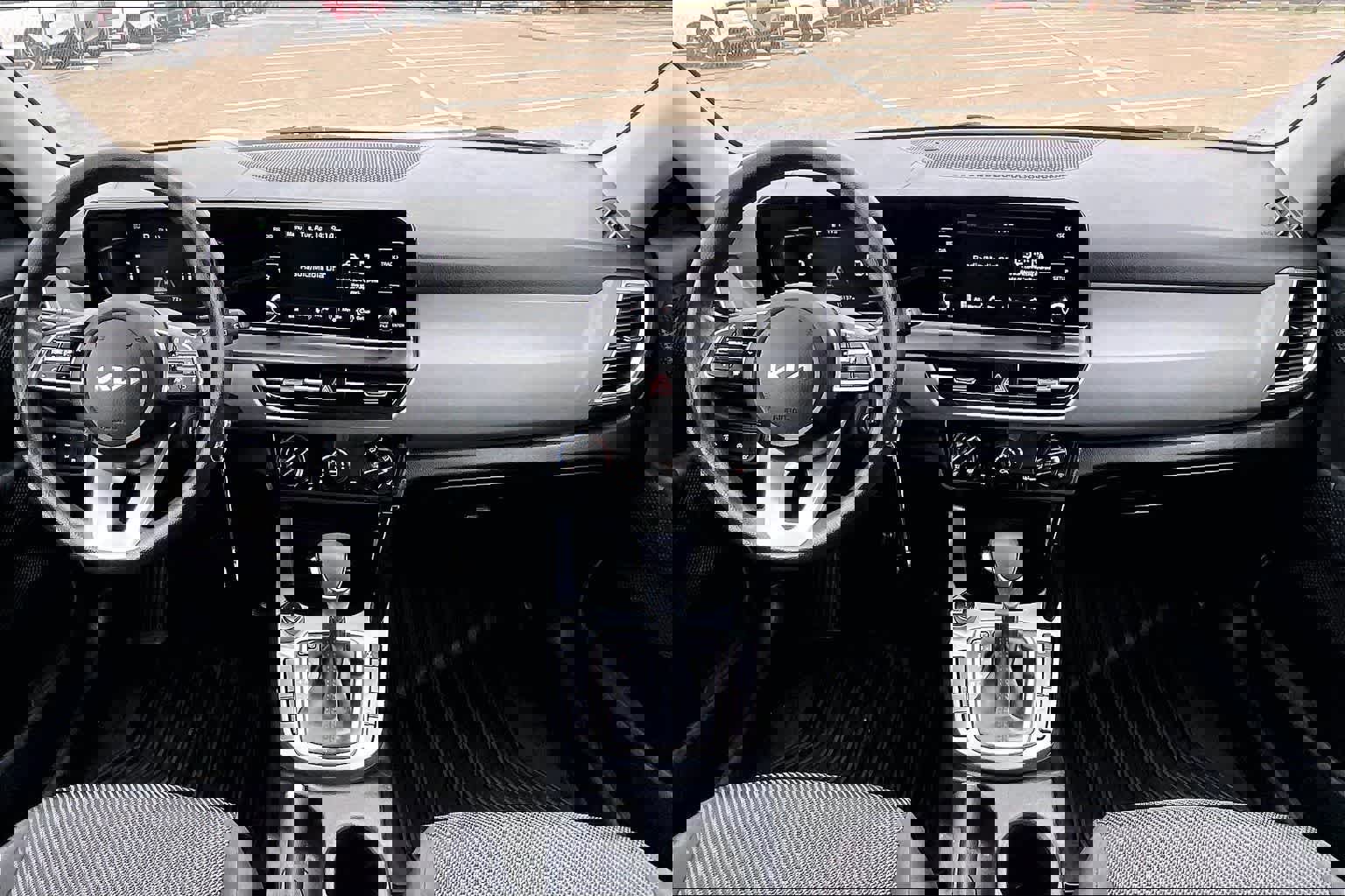 Certified 2024 Kia Seltos LX image 10