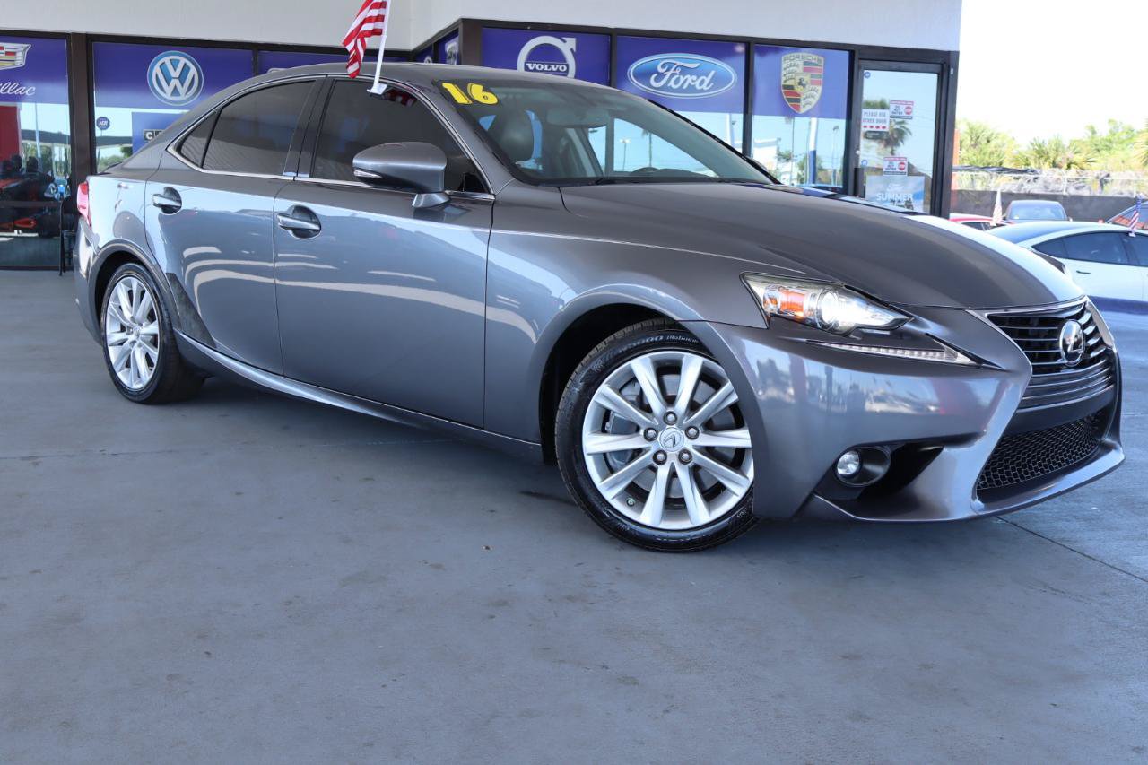Used 2016 Lexus IS 200t RWD image 3