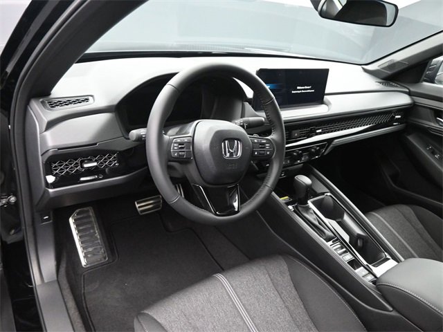 Used 2025 Honda Accord Sport image 19
