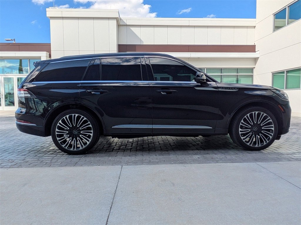 Certified 2025 Lincoln Aviator Black Label image 3