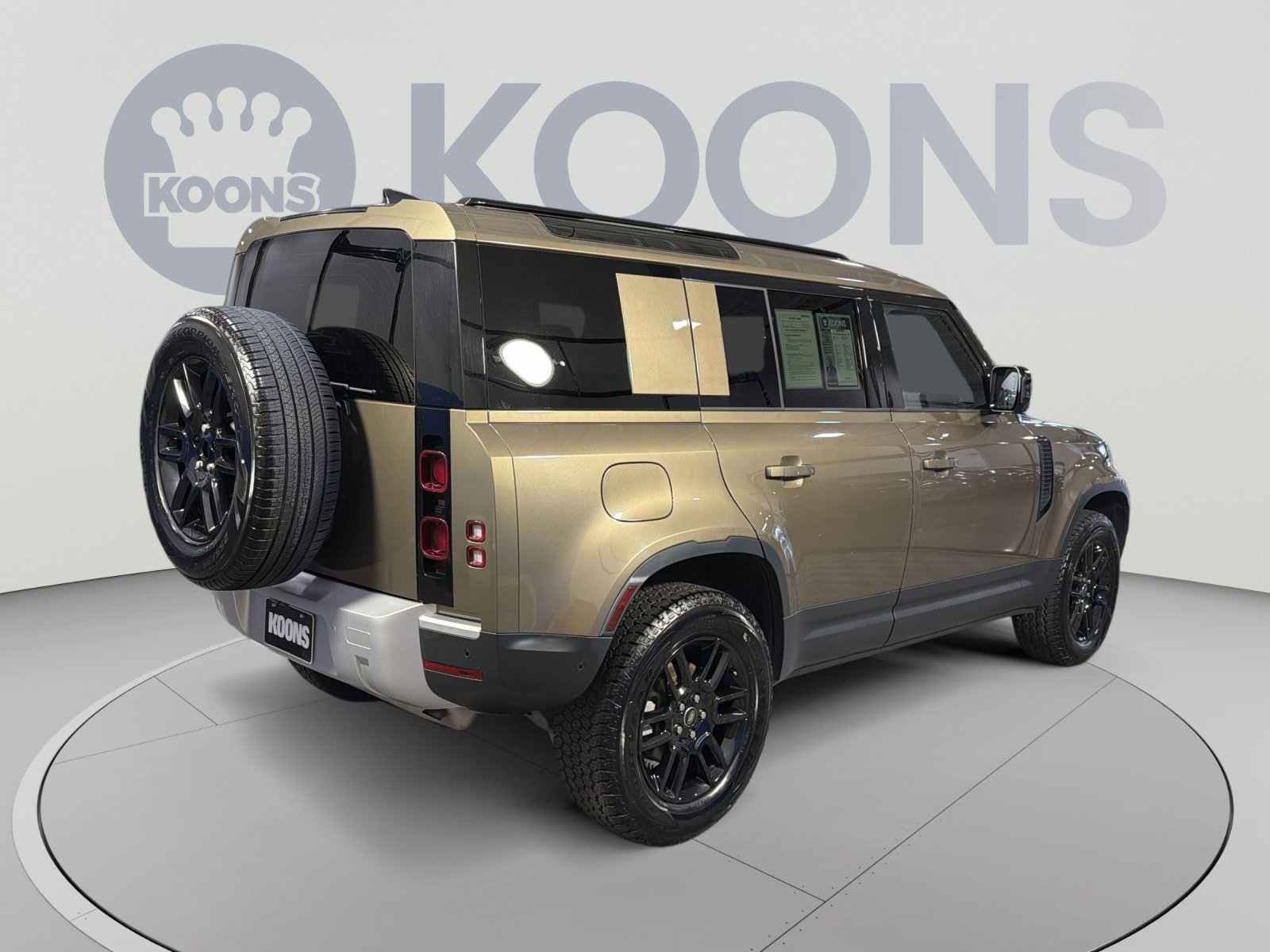 Used 2025 Land Rover Defender 110 S AWD/4WD image 7