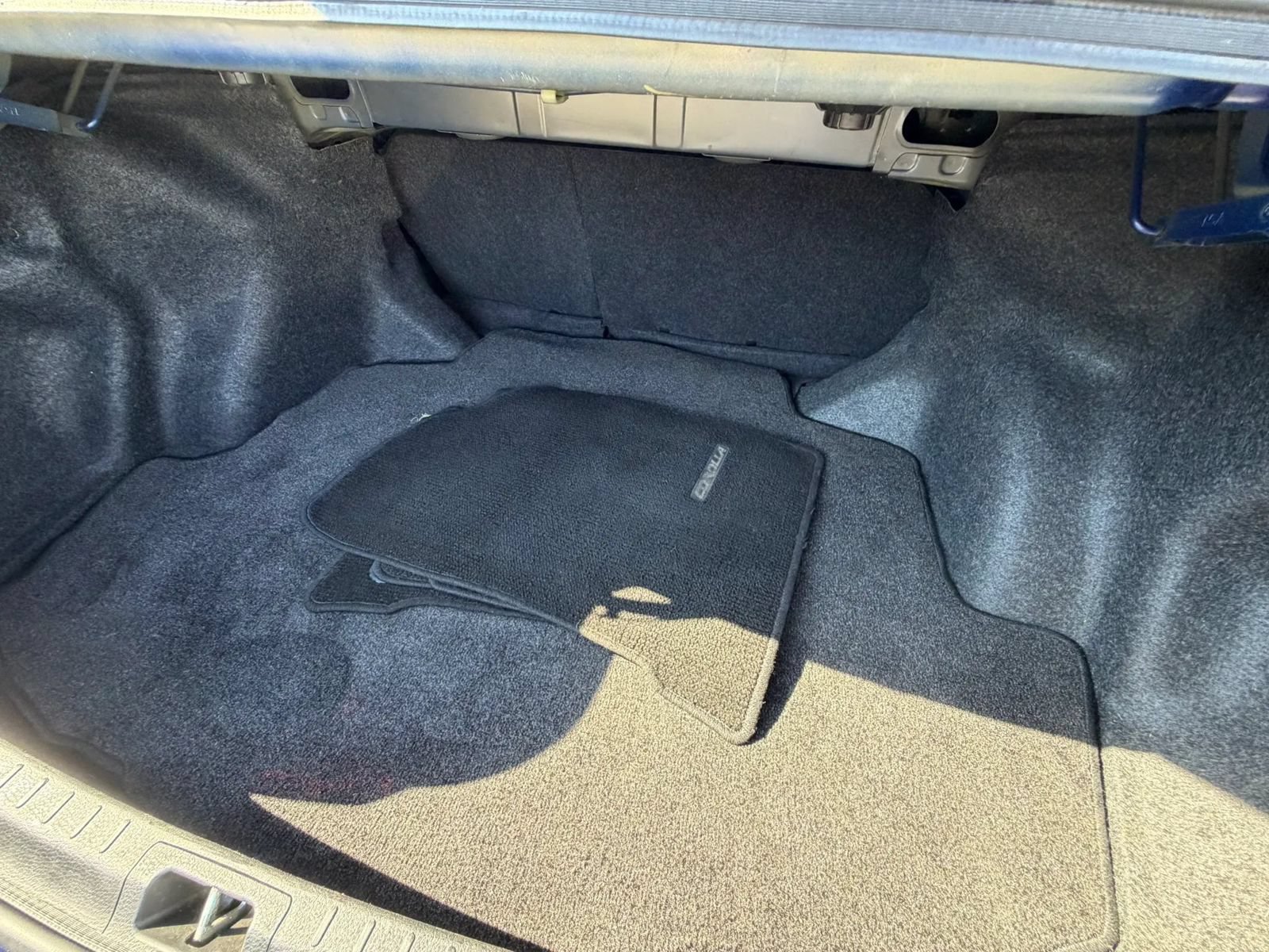 Used 2017 Toyota Corolla SE w/ Body Protection Package FWD image 12