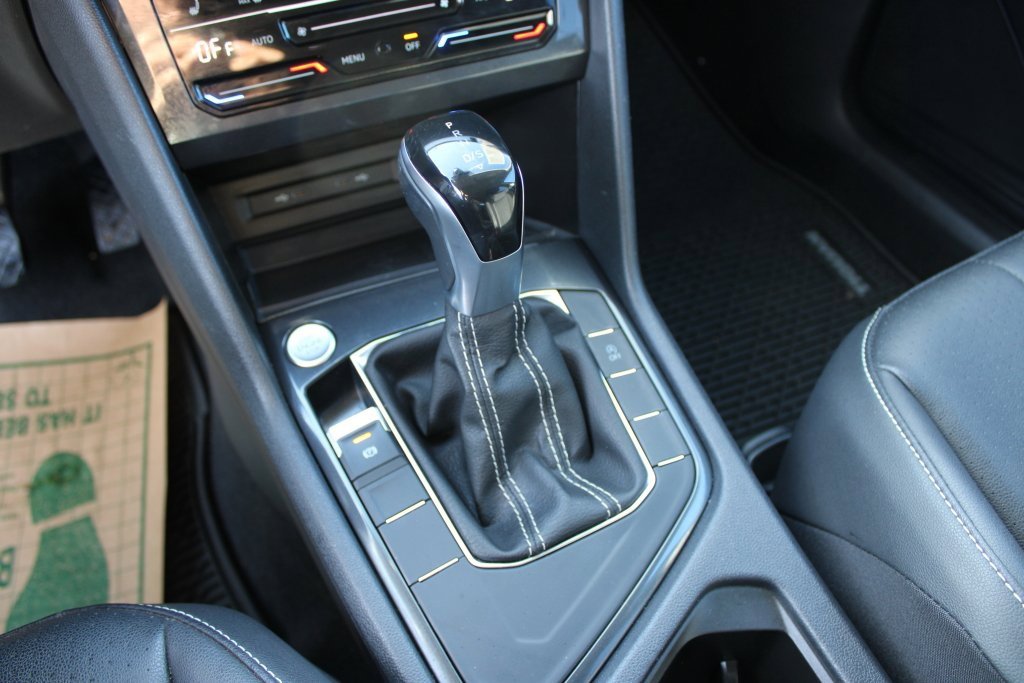 Used 2023 Volkswagen Tiguan SE image 21