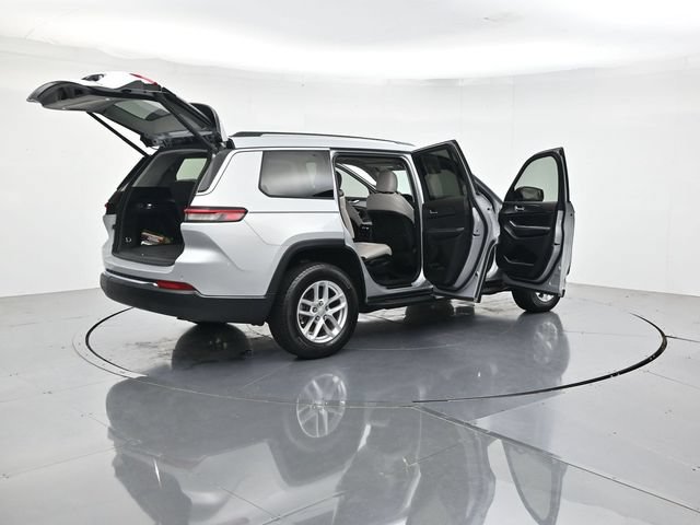 Used 2023 Jeep Grand Cherokee L Laredo w/ Luxury Tech Group I AWD/4WD image 52