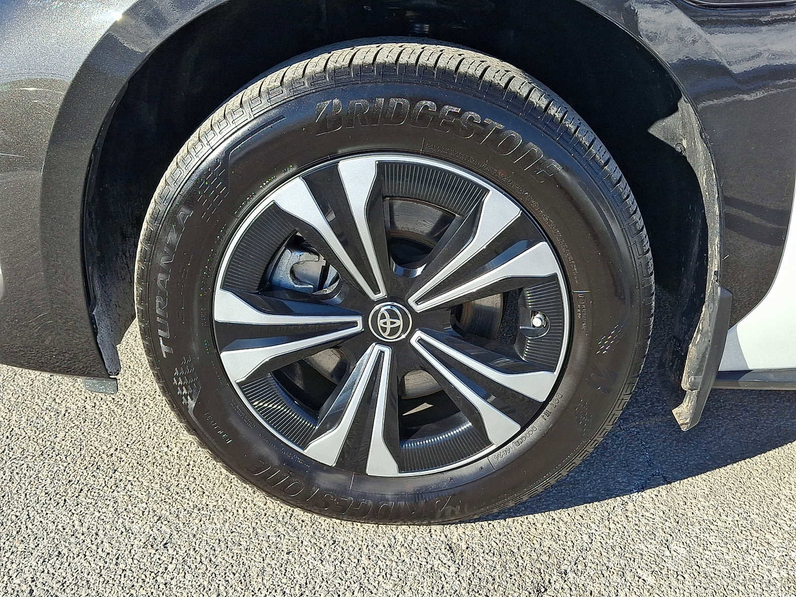 Certified 2025 Toyota bZ4X AWD image 11