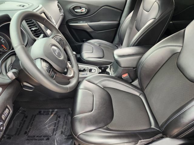Used 2020 Jeep Cherokee Latitude Plus FWD image 4