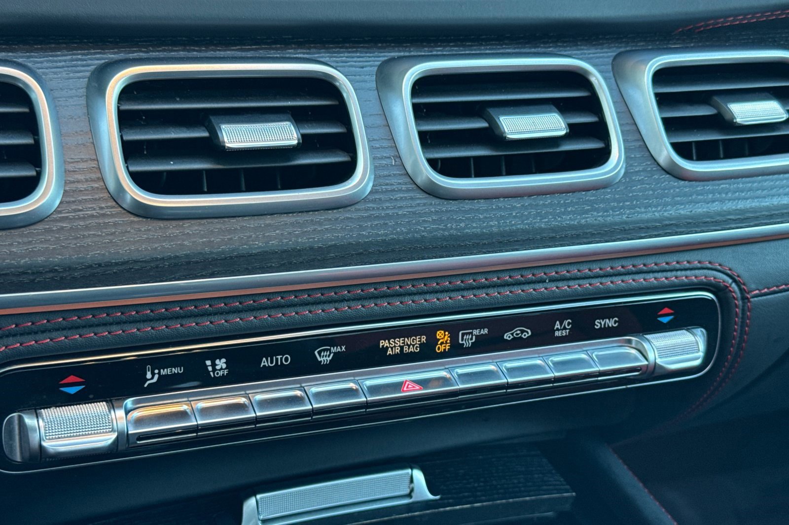 Used 2022 Mercedes-Benz GLE 53 AMG 4MATIC Coupe image 25