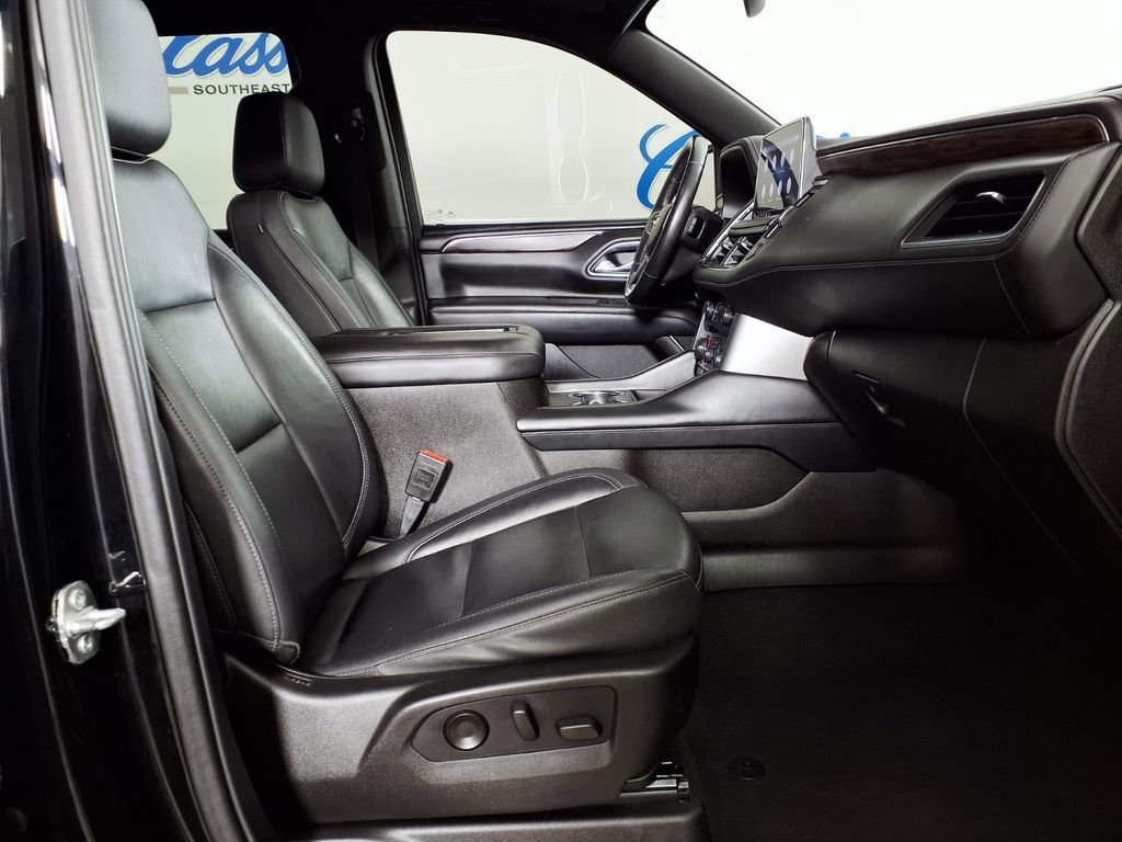 Used 2021 Chevrolet Tahoe LT AWD/4WD image 12