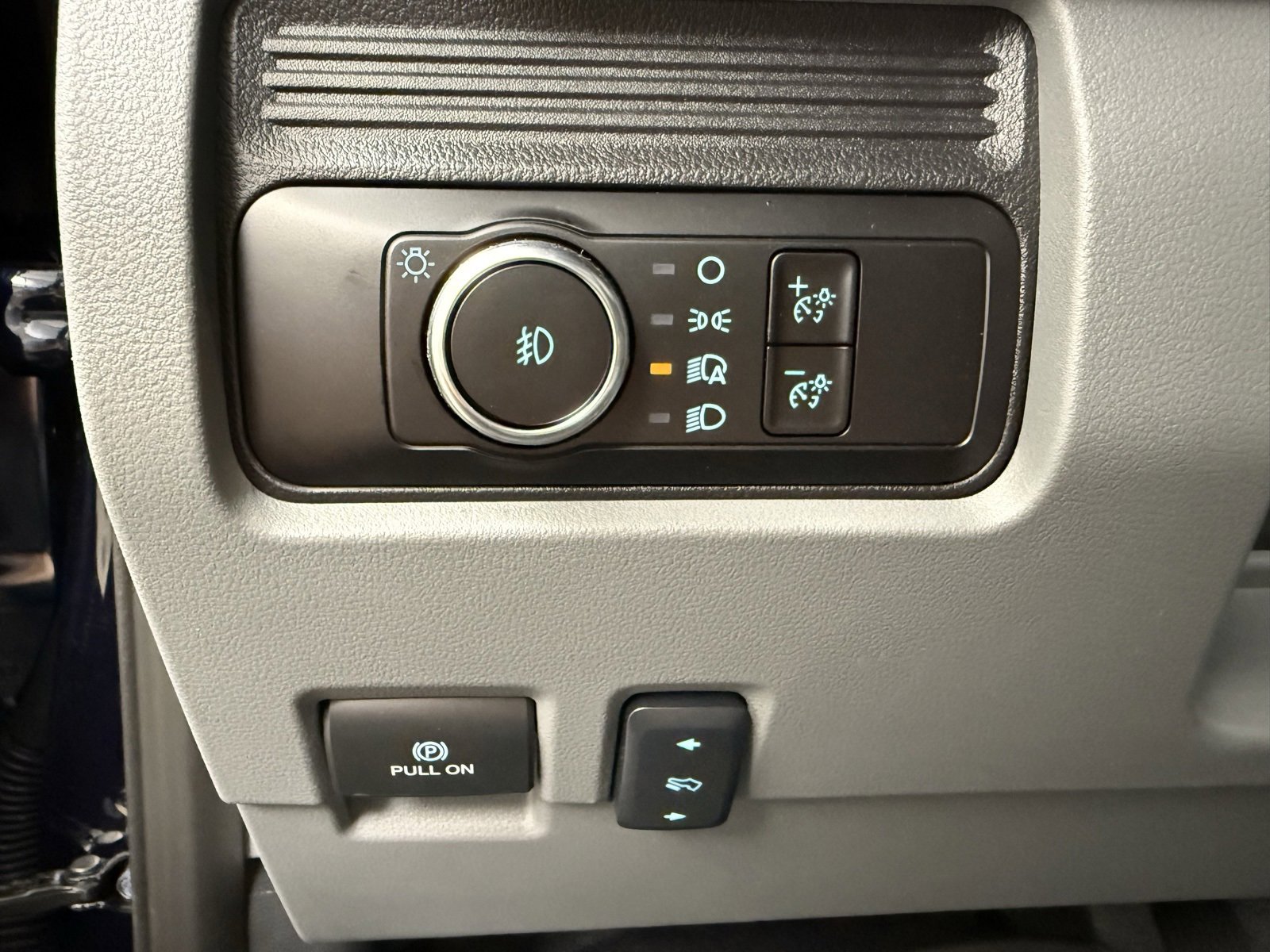 New 2025 Ford F350 XLT w/ XLT Value Package image 11