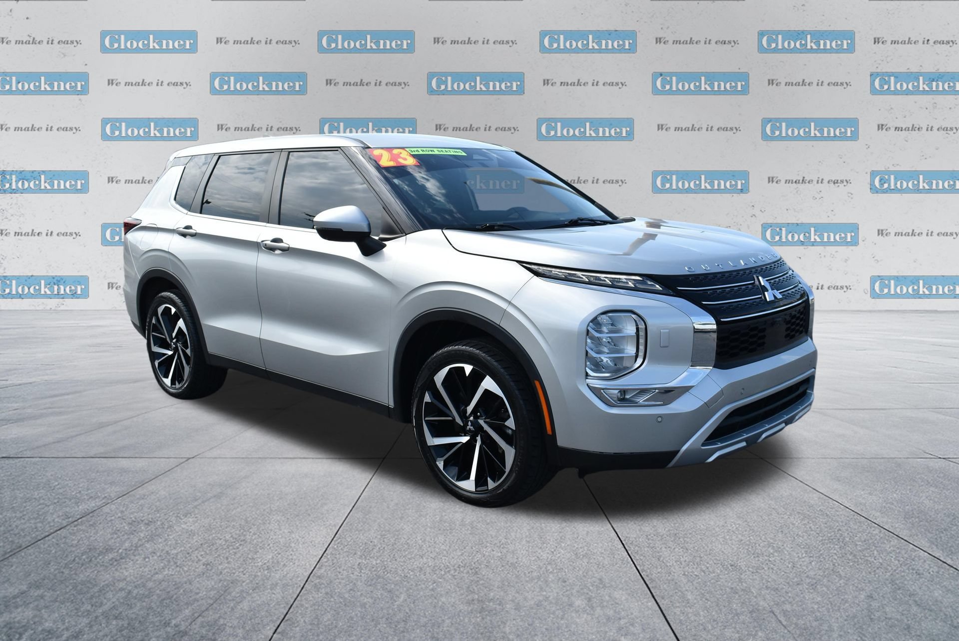 Used 2023 Mitsubishi Outlander SE AWD/4WD image 3