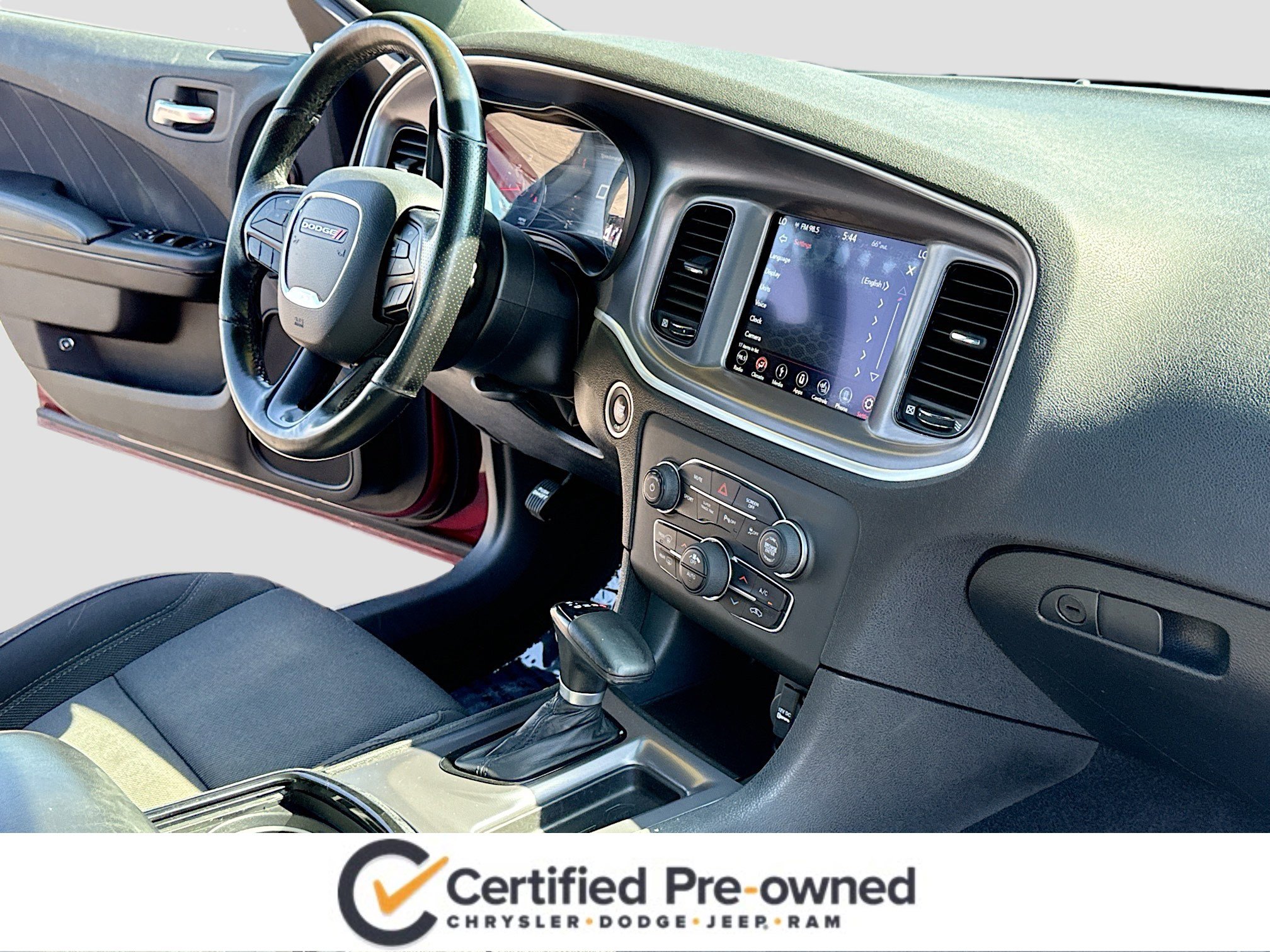 Used 2019 Dodge Charger SXT w/ Blacktop Package AWD/4WD image 5
