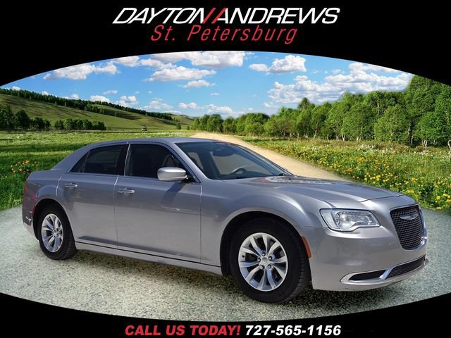 Used 2015 Chrysler 300 Limited RWD image 1