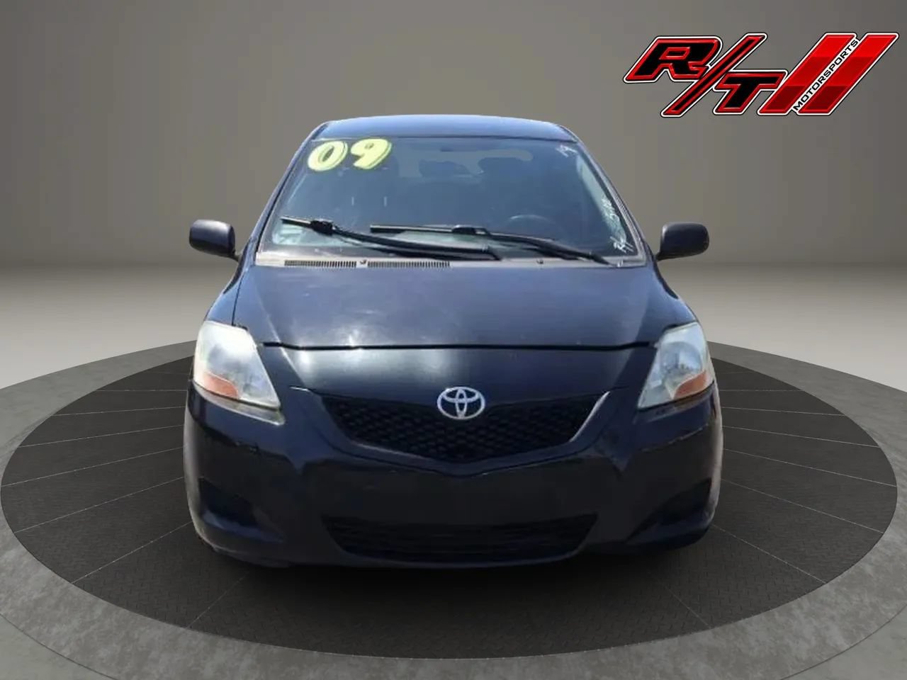 Used 2009 Toyota Yaris Sedan w/ Convenience Pkg FWD image 2