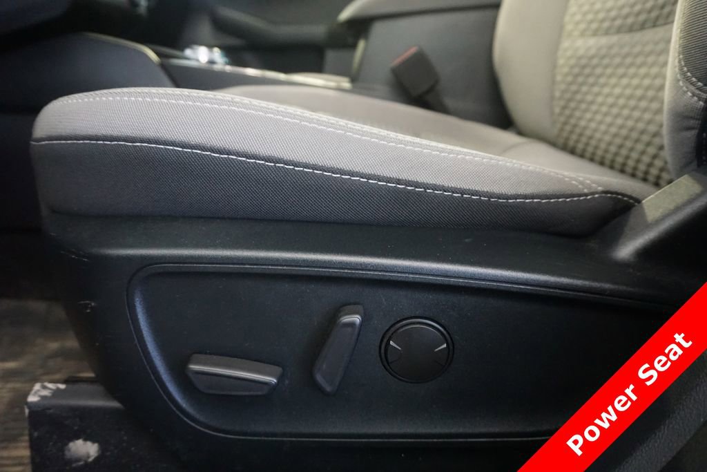 Used 2020 Ford Escape SE image 6