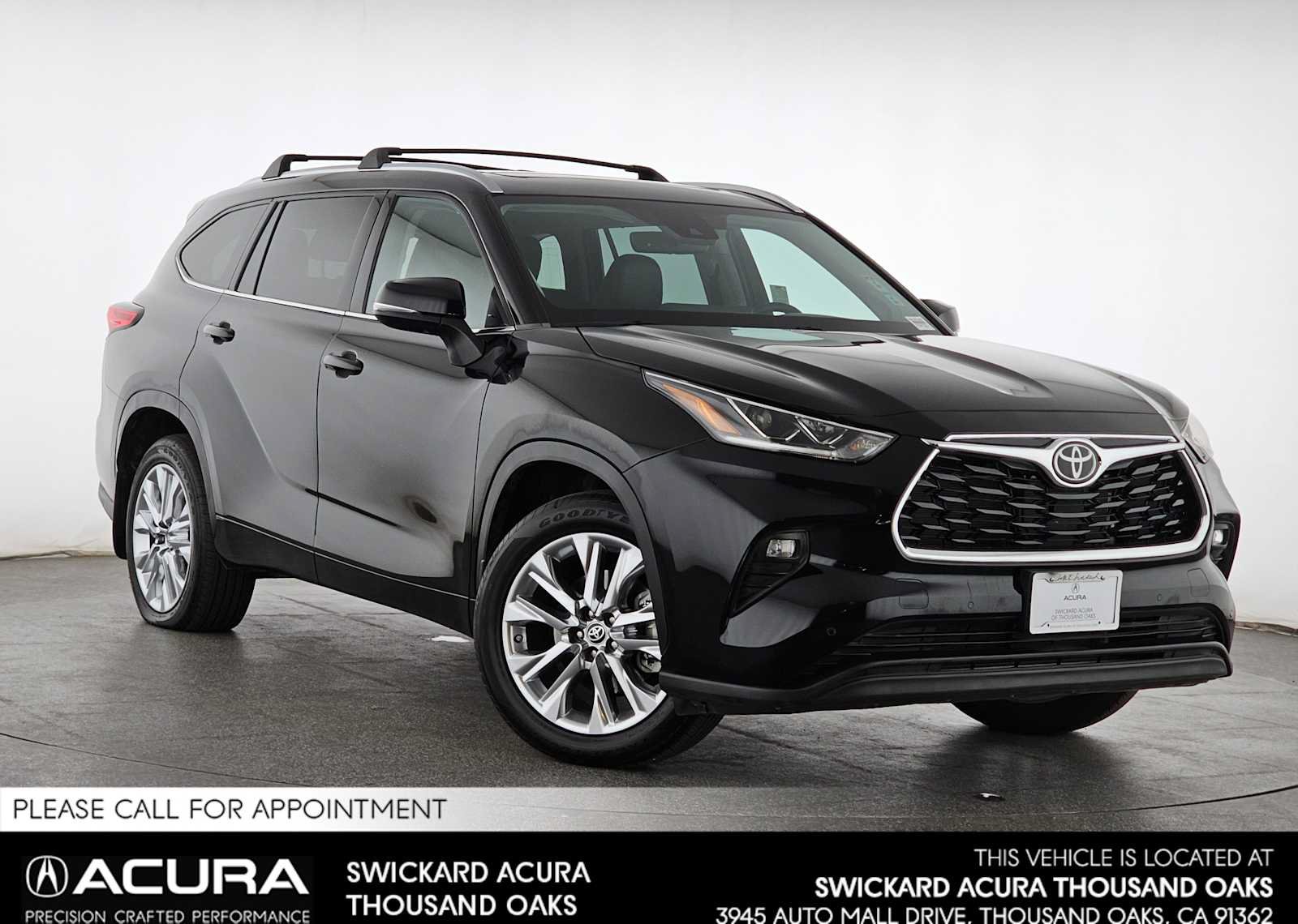 Used 2023 Toyota Highlander Limited FWD image 1