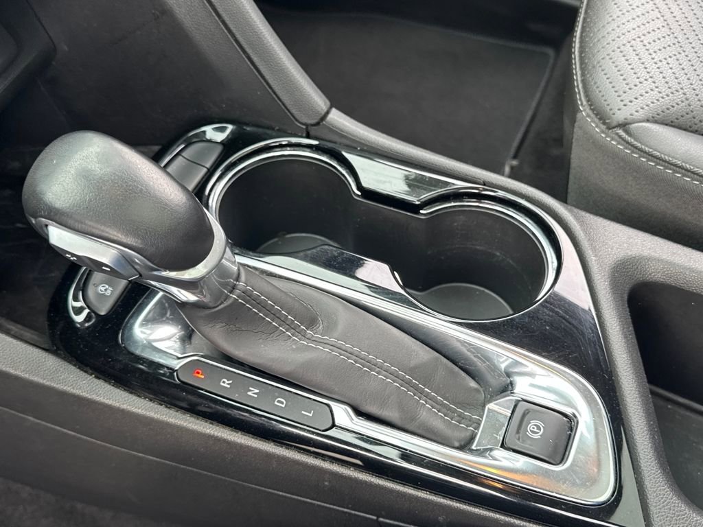 Used 2023 Buick Encore GX Essence w/ Experience Buick Package image 19