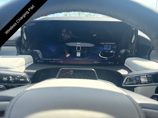 Used 2025 Lincoln Aviator Reserve w/ Equipment Group 201A image 20