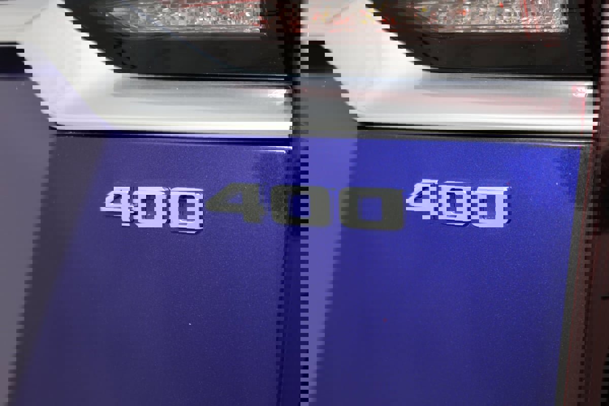 Used 2025 Cadillac XT6 Premium Luxury image 17