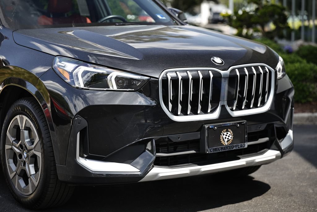 Used 2025 BMW X1 xDrive28i AWD/4WD image 2