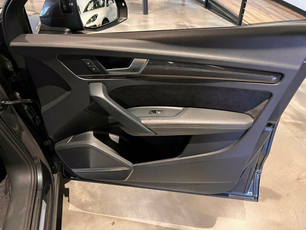 Used 2019 Audi SQ5 Prestige AWD/4WD image 30