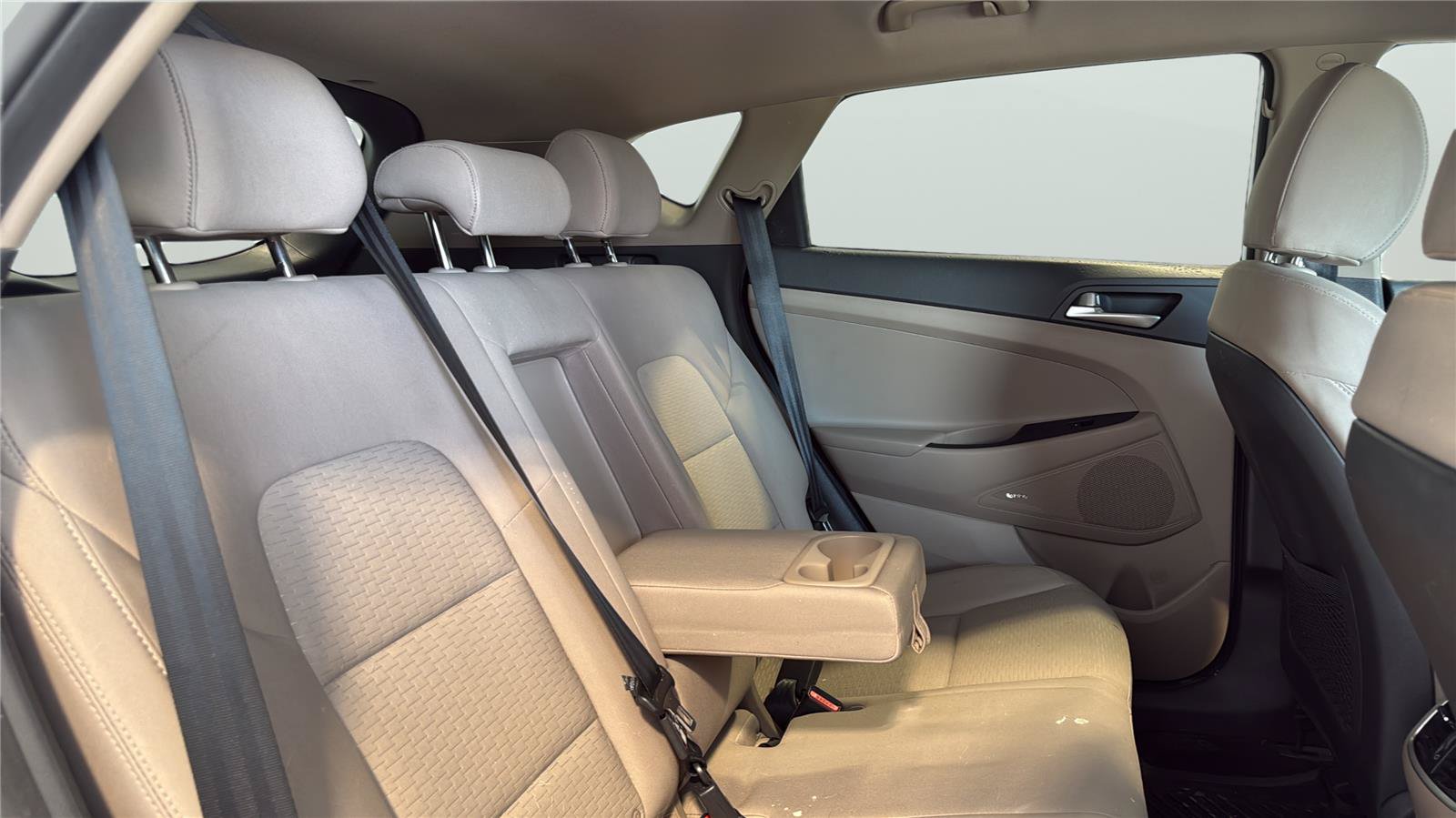 Used 2019 Hyundai Tucson Sport FWD image 16
