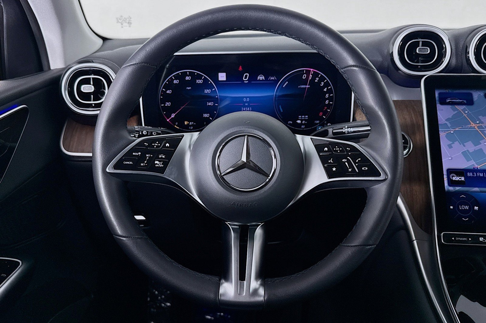 Certified 2025 Mercedes-Benz GLC 350e 4MATIC image 17