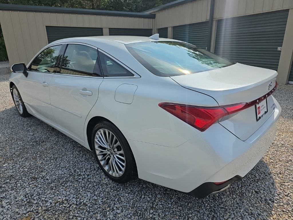 Certified 2021 Toyota Avalon Limited w/ Advanced Safety Package AWD/4WD image 4