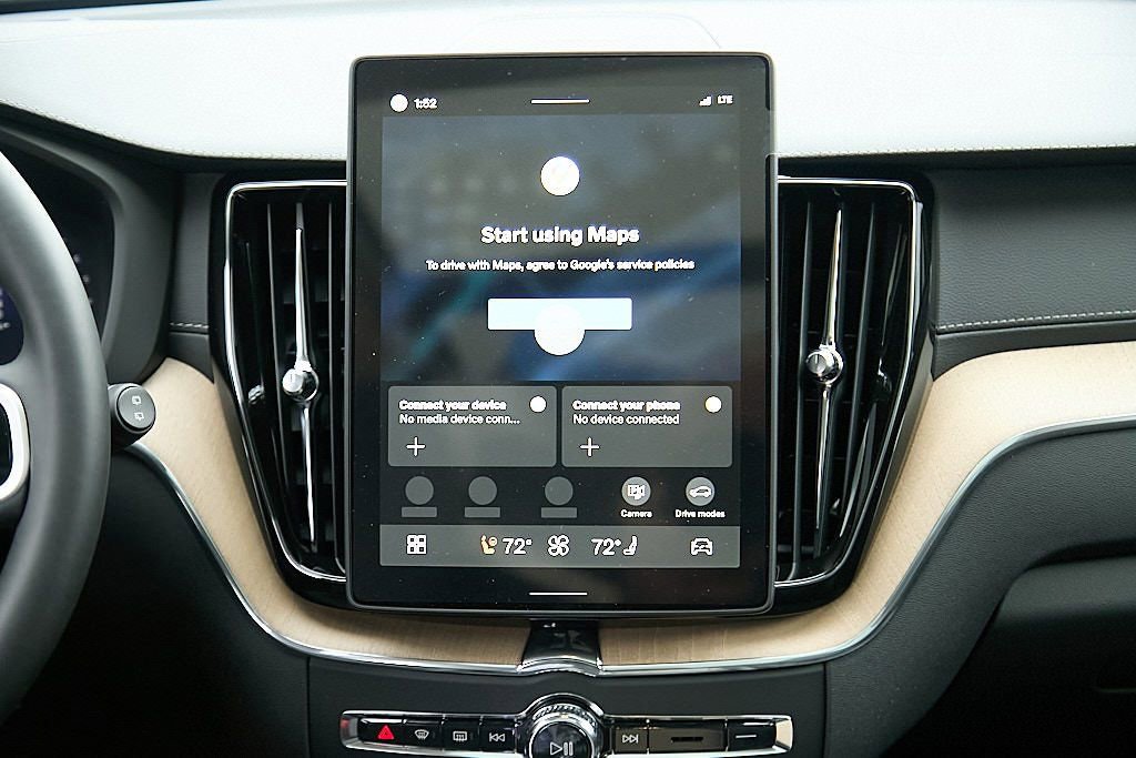 New 2026 Volvo XC60 B5 Ultra w/ Climate Package image 27