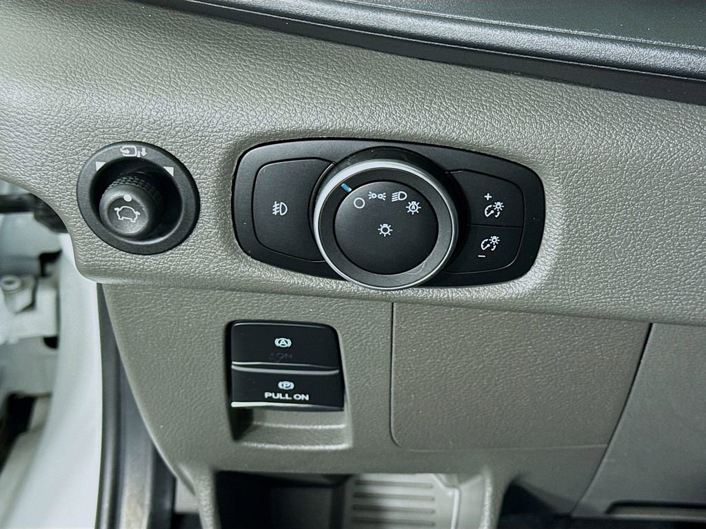 Used 2023 Ford Transit 350 XLT image 18