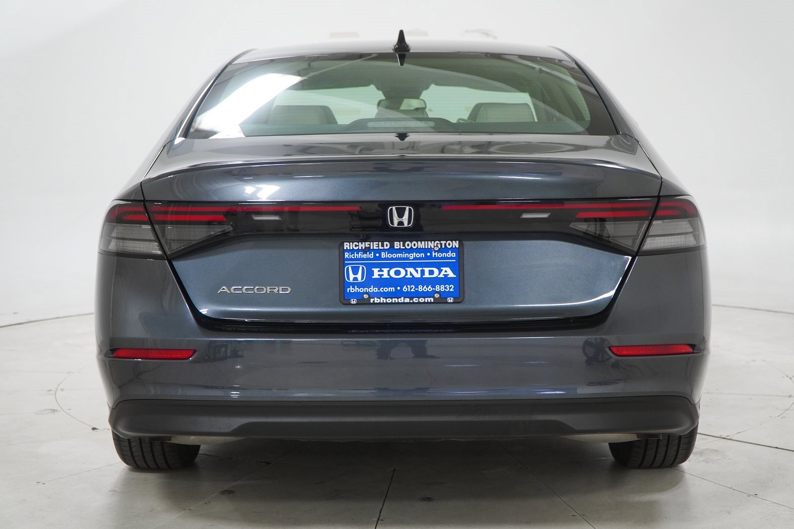 Certified 2025 Honda Accord SE image 7