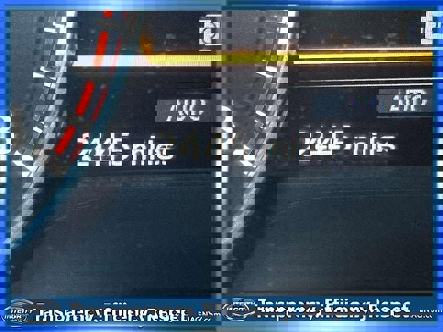 Certified 2024 Nissan Pathfinder SV image 34