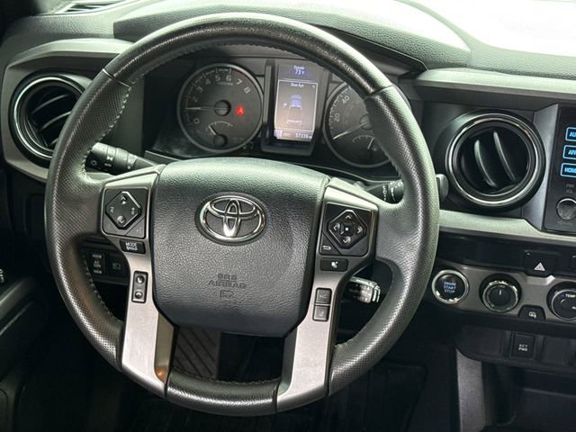 Used 2019 Toyota Tacoma SR5 AWD/4WD image 14