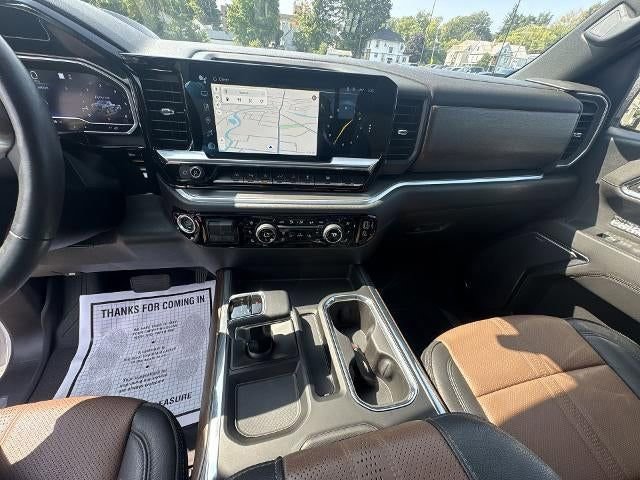 Used 2023 Chevrolet Silverado 1500 High Country w/ High Country Premium Package image 11