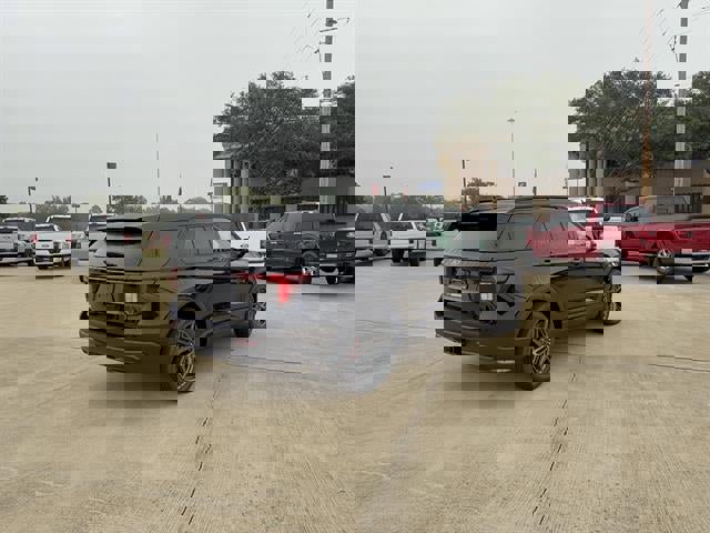 New 2025 Ford Explorer ST-Line w/ Premium Package image 4