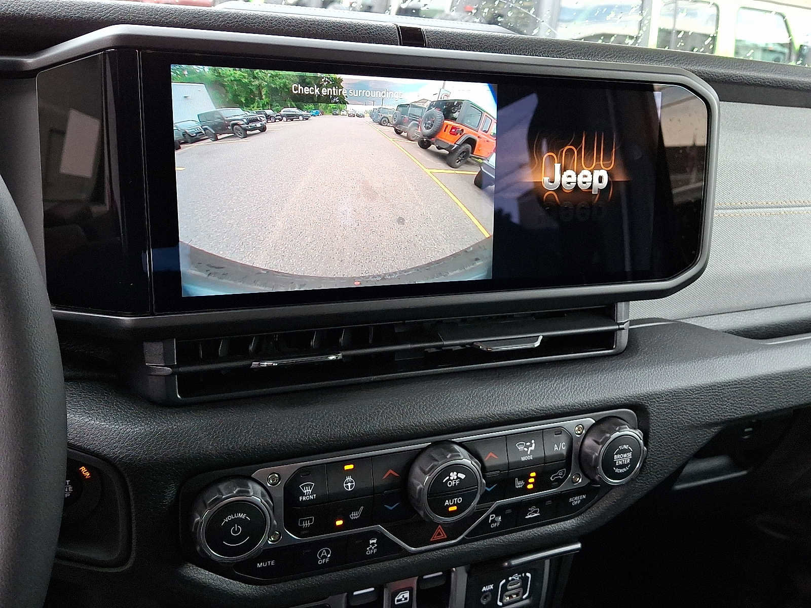 New 2025 Jeep Wrangler Unlimited Sport image 12