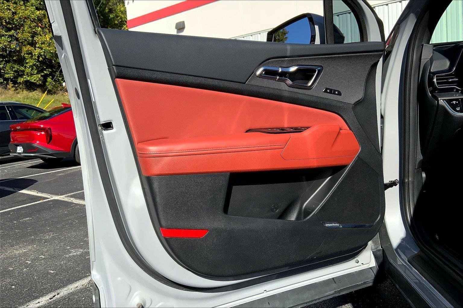 Used 2024 Kia Sportage SX image 21