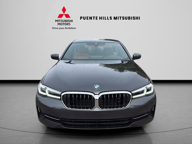 Used 2022 BMW 530i w/ Premium Package RWD image 2