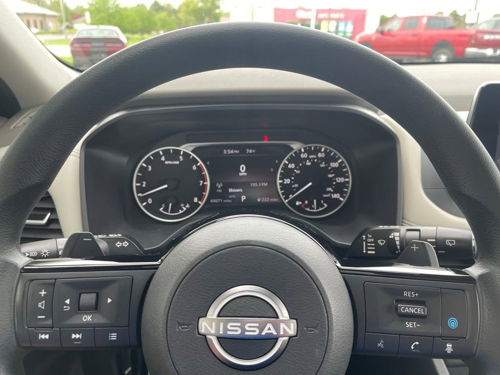 Used 2022 Nissan Rogue SV AWD/4WD image 13