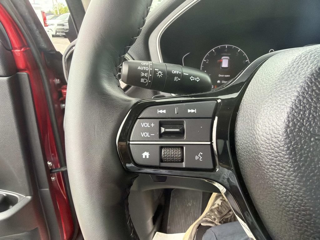 Used 2024 Honda Pilot Touring image 22