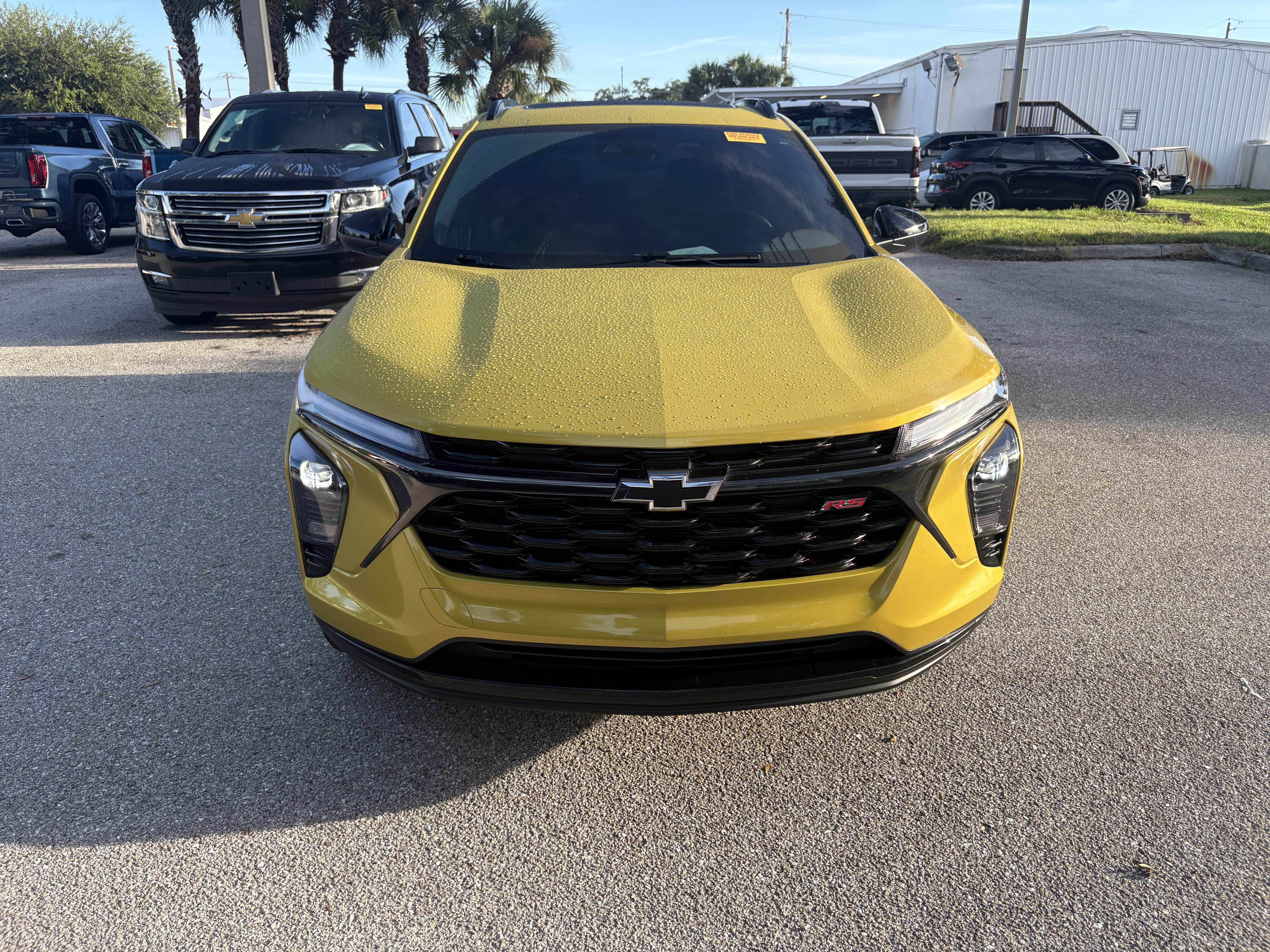 Certified 2024 Chevrolet Trax RS w/ Sunroof Package FWD image 2