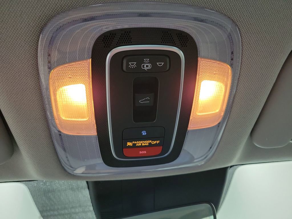 Used 2023 Hyundai Elantra Limited w/ Cargo Package FWD image 40