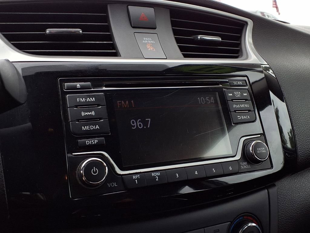 Used 2017 Nissan Sentra SV image 8