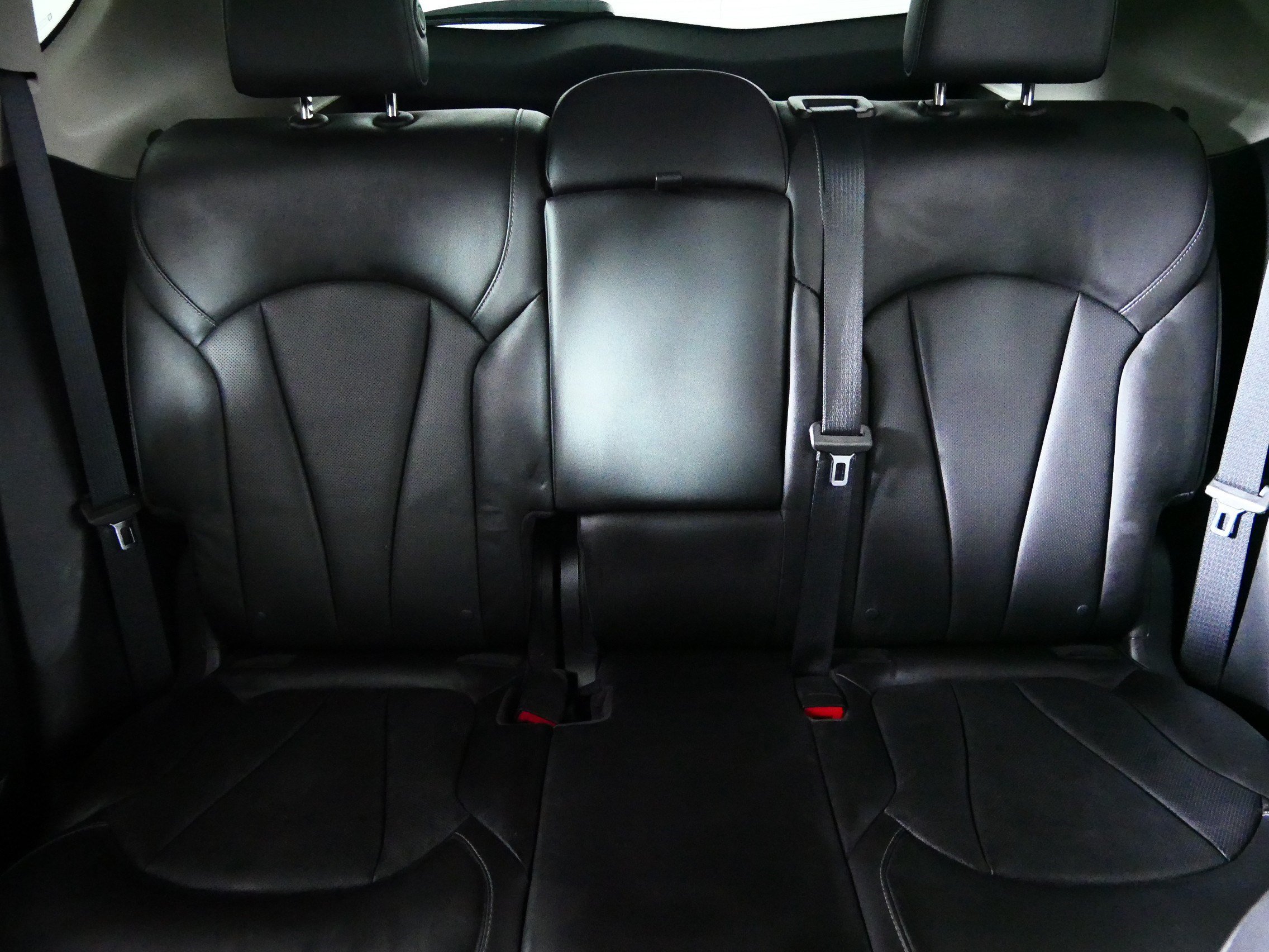 Used 2020 Buick Envision Essence FWD image 13