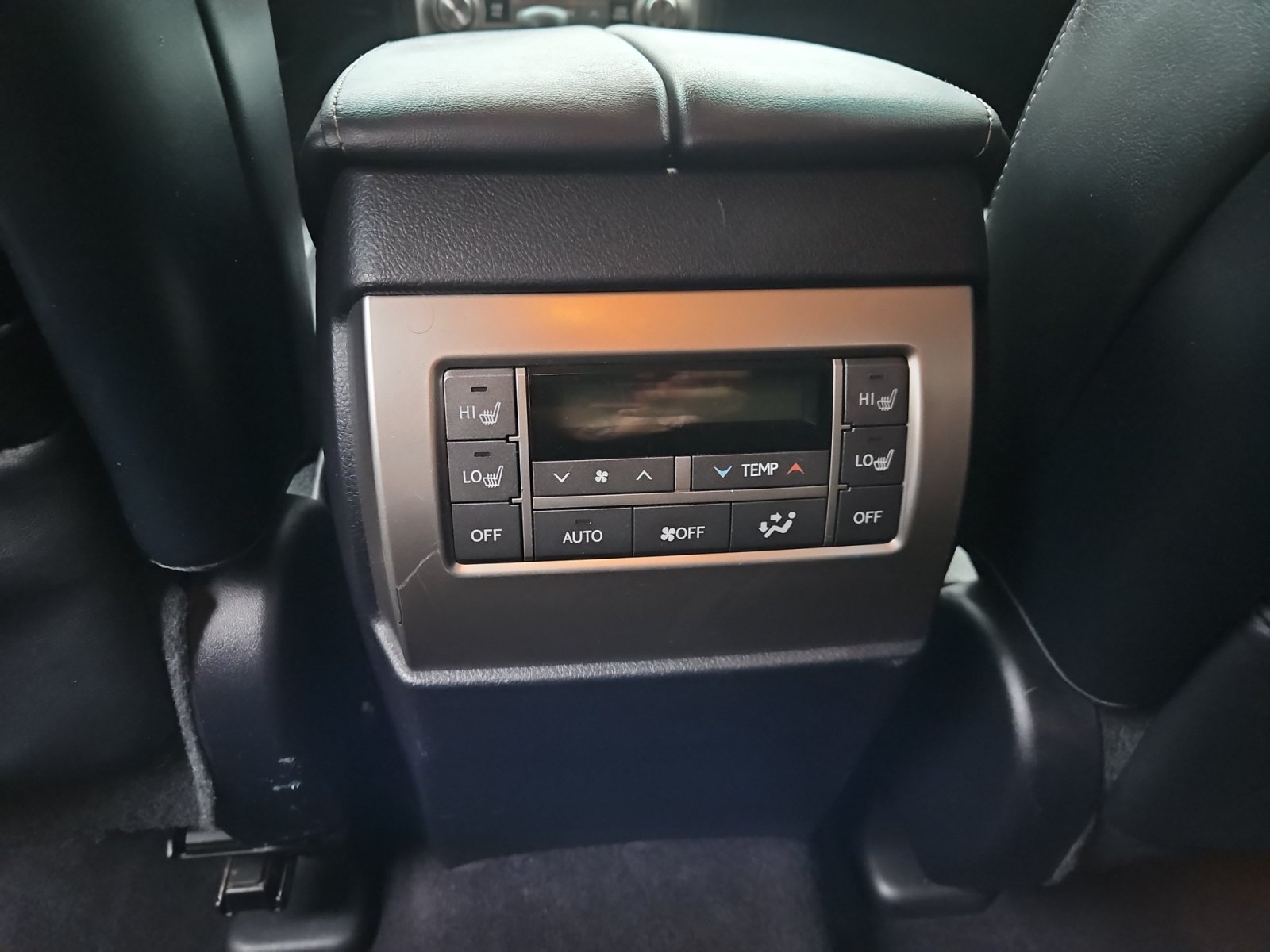 Used 2014 Lexus GX 460 w/ Premium Package AWD/4WD image 13