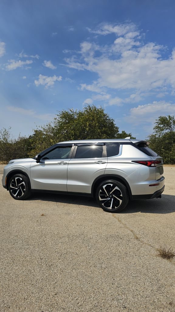 Used 2022 Mitsubishi Outlander ES AWD/4WD image 5