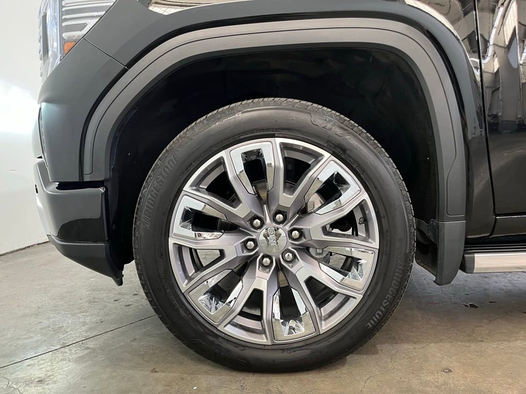 Certified 2023 GMC Sierra 1500 Denali w/ Denali Reserve Package AWD/4WD image 15