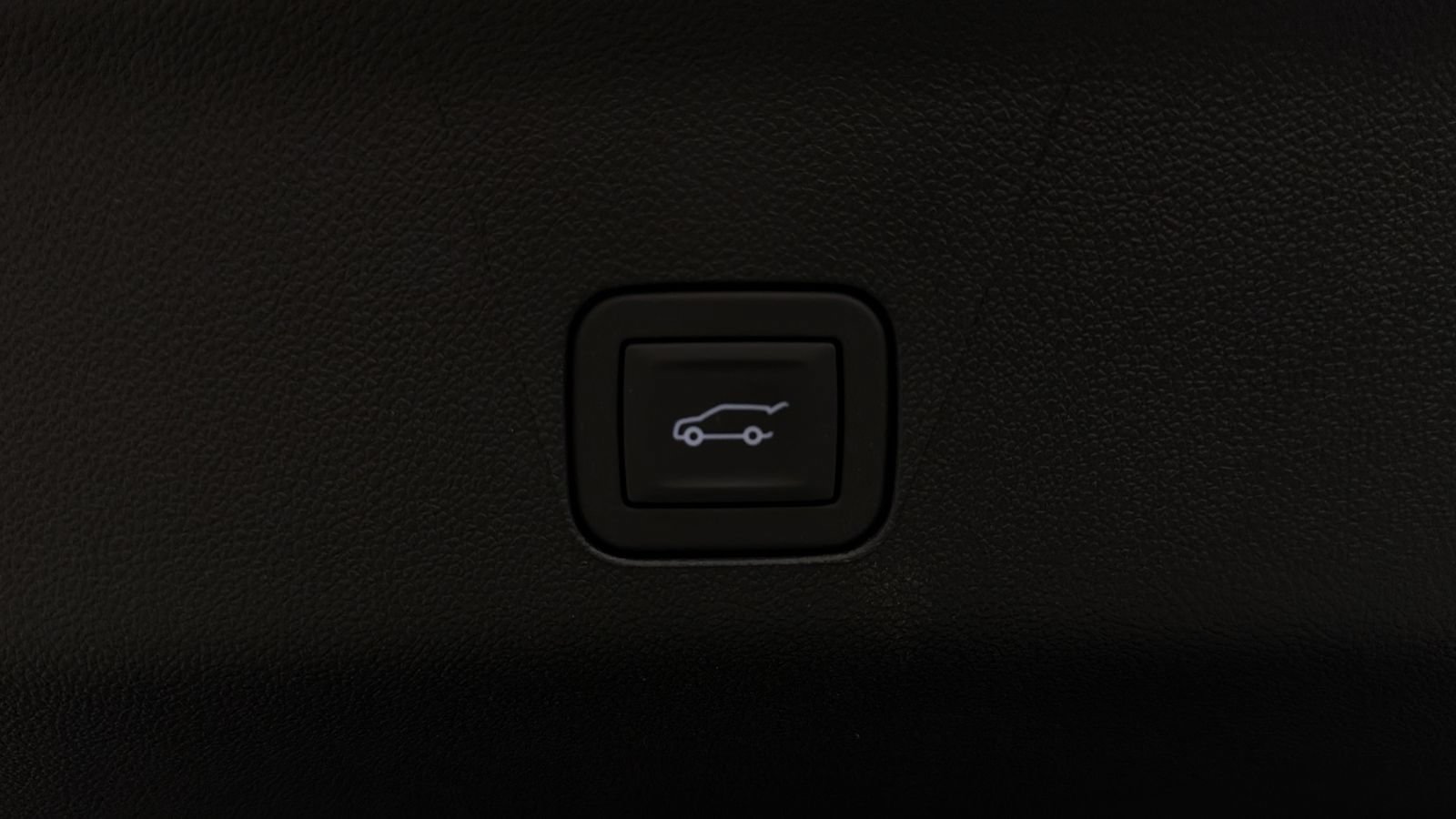 Used 2026 GMC Yukon XL Denali Ultimate AWD/4WD image 14
